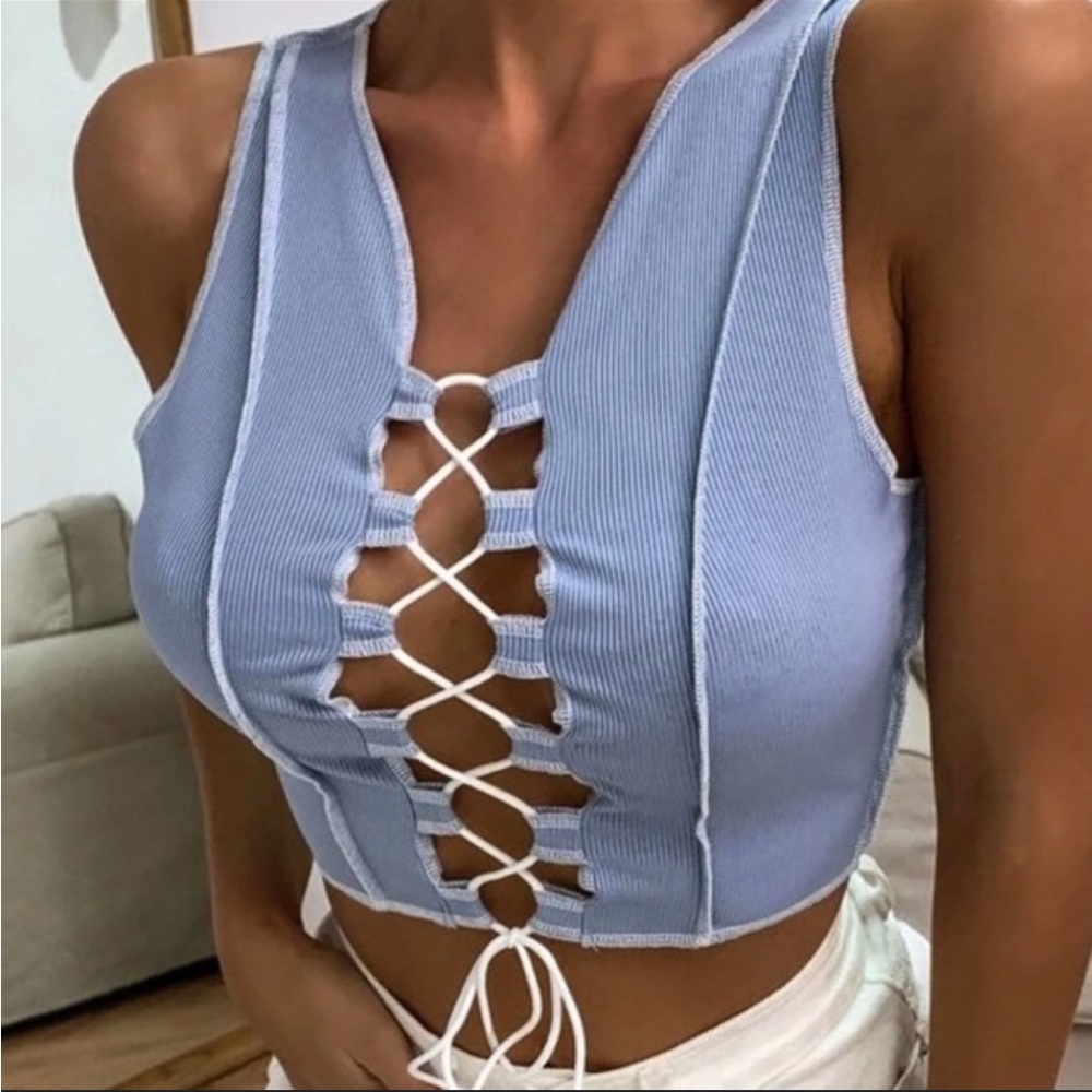 SHEIN light blue cut out lace up front stretchy ribbed crop tank size XS